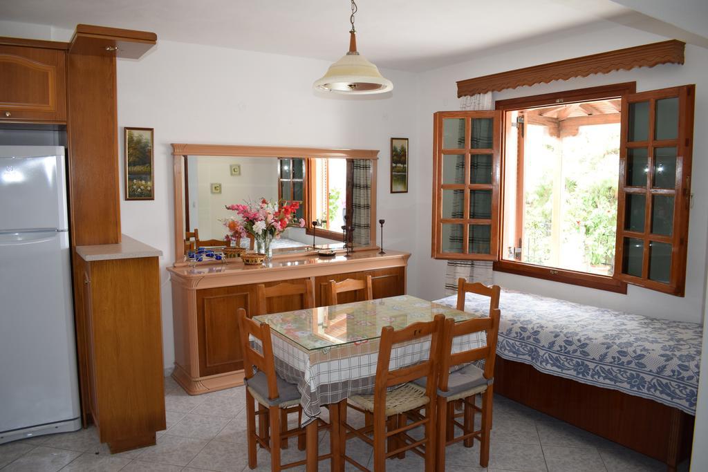 Evagelia'S Houses Votsi  Ngoại thất bức ảnh